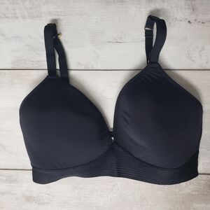 Lively Black No Wire Lightly Padded Bra Size 34D